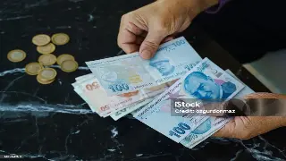 别再盲目投资！杭州金融圈新手必知的“安全区” poster